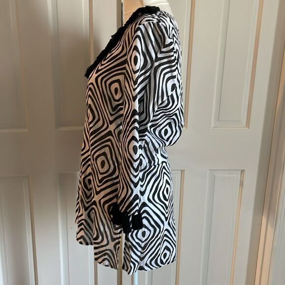 Mudpie Kendall Tunic Pool Tile Black White Tassle Cover Up Medium 8-10 - Picture 6 of 9